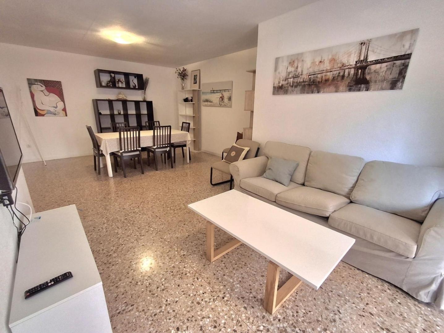 Castellon Center Modern Spacious